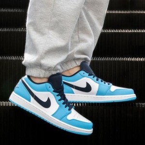 NIKE/ナイキ/新品タグ付き/Air Jordan 1 Low/エアジョーダン 1 ロー/University Blue/ユニバーシティブルー/553558-144/27.0cm/スニーカー