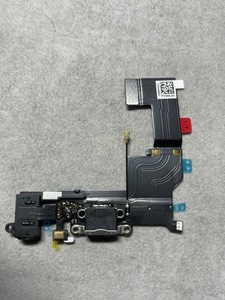 【送料無料】スモールパーツ/iPhone 5s/イヤホンジャック・ドックコネクタ ブラック