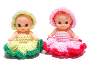 ■即決■ キューピー人形 2体 手編み 手芸 服 ソフビ 人形 キューピーちゃん 昭和 レトロ