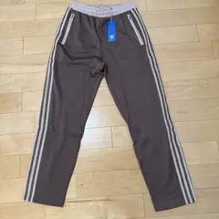 アディダス　プレミアムトラックパンツ　ブラウンL adidas