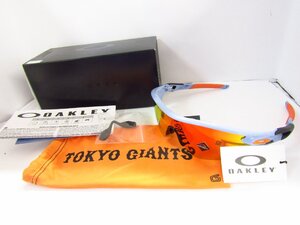 OAKLEY RADAR LOCK GIANTSコラボモデル 9206-8438 オークリー スポーツサングラス 替えノーズパッド 保存袋 箱付き 中古品 ◆140343