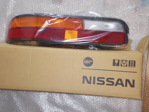 日産純正　新品　箱入り　ｓ１３　シルビア　２４０ｓｘ　左テールランプ クーペ　2ドア　ka24　ca18 ca18det sr20 sr20det ms13 rms13