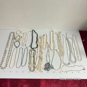 1000円〜　金具SILVER多数　大量　まとめ　 パール　pearl 真珠　淡水　ネックレス　ブレスレット　 アクセサリー　約924g 送料無料