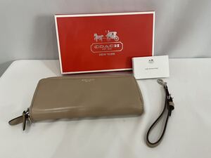 美品 COACH コーチ レガシー ダブルジップ 長財布 レディース