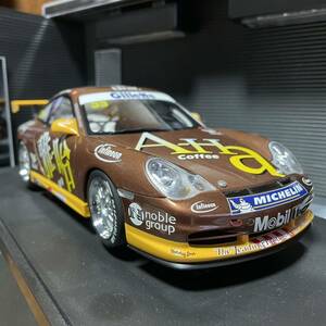 未展示品　オートアート1/18 Porsche 911 GT3 Asia Cap ’04