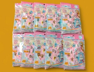 バンダイ　プリキュアこども不織布マスク　小さめサイズ　7枚入×10袋　 合計70枚