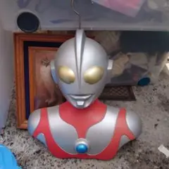 1994年 円谷プロ純正品 バンダイ ウルトラマンハンガー