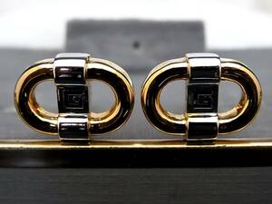 ■新品N■№0236 ジバンシイ「ロゴ柄」【GIVENCHY】【ゴールド・シルバー】■カフス♪