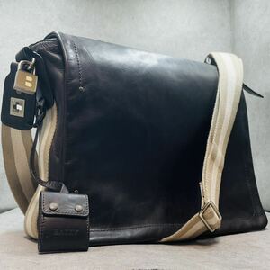 A4可/美品●BALLY バリー メンズ ビジネス ショルダーバッグ メッセンジャー クロスボディ A4&PC可 肩掛け 斜め掛け レザー トレスポ 茶色