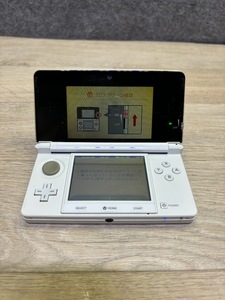 ☆任天堂【CTR-001】3DS☆アイスホワイト