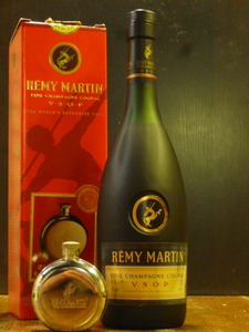 REMY MARTIN V.S.O.P オリジナルフラスコ付　旧ボトル レミーマルタン FINE CHAMPAGNE COGNAC 70cle 40％vol 　REMY・M・VSOP-0503-A