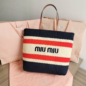 【MIUMIU】 未使用 ミュウミュウ トートバッグ