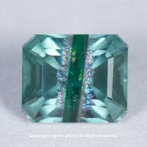 1.13ct 虹入りバイカラー合成アクアマリン ロシア製