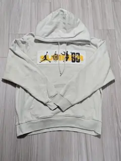 週末値下げNIKE × UNION ベージュパーカー