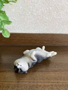 かわいい犬のフィギュアマグネット♪　柴犬　黒柴　仰向け　送料無料