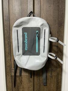 完売品 美品 パタゴニア patagonia Stormsurge Pack ストームサージ パック グレー リュック バックパック ストームフロント 防水 