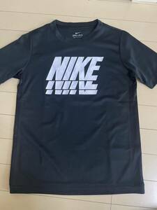 NIKE ナイキ DRY-FIT☆半袖Tシャツ 黒☆キッズM （140〜150）☆数回着用