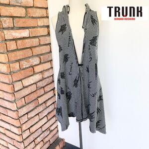 3948 美品 HIROKO KOSHINO TRUNK フーディーベスト 40