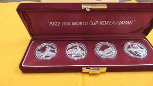 17530　【2002年】FIFA日韓ワールドカップ公式記念コインセット〇純銀メダル4枚セット