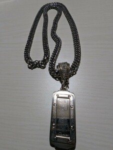  Cartier カルティエ サントス プレート キーホルダー ペンダントトップ ネックレストップ アクセサリー シルバー系　肌に優しいネックレス