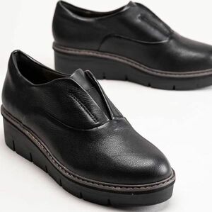 Clarks 24.5cm 軽量 ブラック ウエッジ レザー ローファー オフィス パンプス サイドゴア ヒール スリッポン スニーカー ブーツ at50