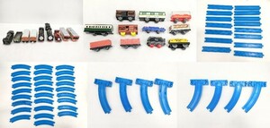 14 タカラトミー プラレール 109個 まとめ トーマス まちのえき ベーシック セット TAKARATOMY◆電車 機関車 街 駅 踏切 トンネル