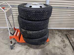 イスズ エルフ 1.5トン車 鉄ホイール＆スタッドレス ヨコハマ ice GUARD iG91 2022年製 205/65R16 4本セット。中古品