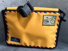 PMOA MESSENGER BAG