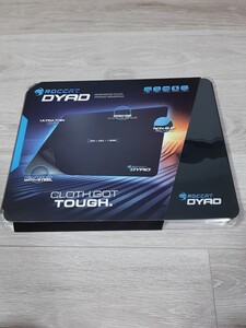 美品　ROCCAT Dyad ゲーミングマウスパット クロス ROC-13-350 DYAD セミハード (布/鉄板/ラバーの3層構造) 