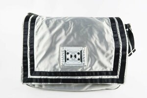 【美品】CHANEL シャネルスポーツ ナイロン ショルダーバッグ 小物入れ ブランド小物【QR2】