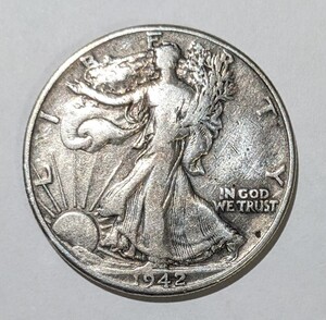 ’1942　アメリカ　 HALF　DOLLER　ハーフダラー　銀貨　Walking Liberty　流通品　AMERICA