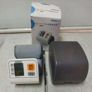 オムロン 自動電子血圧計HEM-6111【60サイズ】