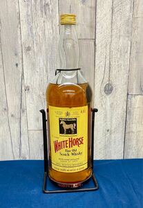 〈N4288〉古酒　スコッチウイスキー　 WHITE HORSE ホワイトホース ファインオールド　4.5L 4500ml 43% 未開栓　台座付