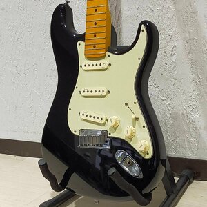 ☆Fender USA フェンダー American Deluxe Stratocaster エレキギター ハードケース付
