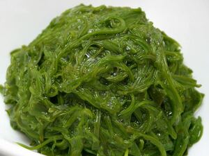 8【送料無料】三陸産 めかぶ１ｋｇ 高級 ギフト 母の日 父の日 お中元 贈り物 景品 内祝 手土産 訳あり 大量 賞品 御中元