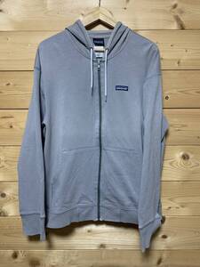 落札後24時間以内発送★入手困難品★美中古・ Patagonia パタゴニア★ パーカー GRAY　サイズM