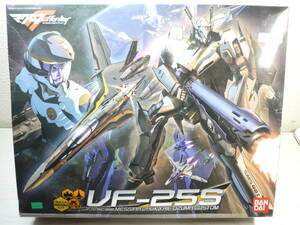 TY1297　マクロスF VF-25S スーパーメサイアバルキリー オズマ機 3形態可変モデル 1/72 バンダイ プラモデル