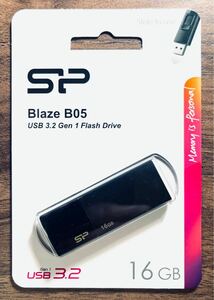 USBメモリー 16GB シリコンパワー USB3.0 スライド式