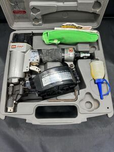 S☆ MAX マックス CN330/FSP38T3 コイルネイラ 工具 常圧エア エアツール エア釘打機 ピン釘打機 ピン打機 ケース付 中古品 現状品