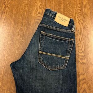 【FE103】Abercrombie&Fitch W28 L30 色落ち加工 ダメージ加工 オーバーダイ ジーンズ デニムパンツ ブランド古着 アバクロ 送料無料