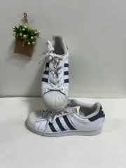 【雷市場（ポンジャン）商品韓国直送】 adidas(アディダス) スニーカー サイズ 240