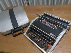 完動品　olivetti Lettera DL　オリベッティタイプライター2　カンパネラ エジソン