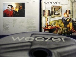 33_02159 WEEZER/maladroit