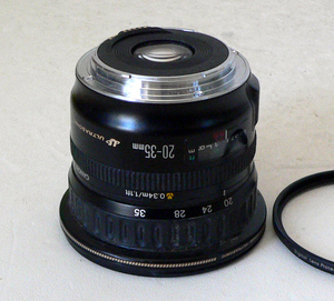 ★ ジャンク品 / CANON EF 20-35mm F3.5-4.5 ★