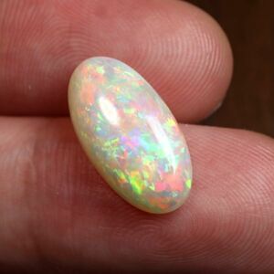 オーストラリア産 天然ホワイトオパール 3.45ct white opal