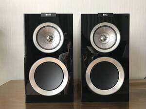 KEF R300