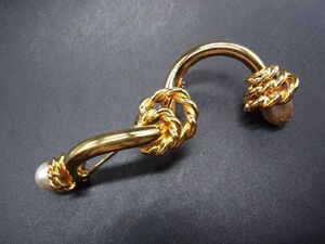 BALMAIN バルマン パール ピンブローチ ピンバッジ アクセサリー レディース ゴールド系×ホワイト系 DF1508