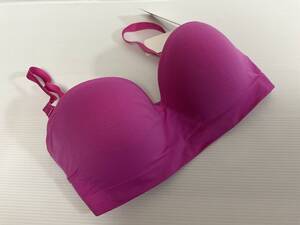 P53／新品／SEVENDAYS LINGERIE ズレナイストラップレス二分の一ブラジャー／B65／PK／70000Q