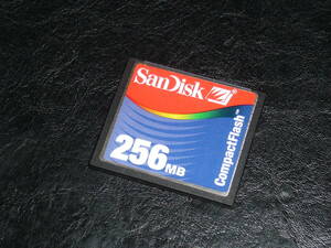 動作保証！SanDisk CFカード 256MB