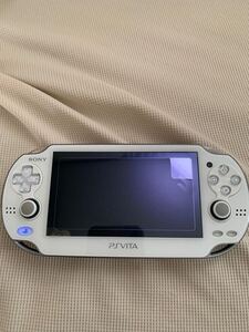 PSVITA PCH-1000 本体のみ　メモリーカードなし　